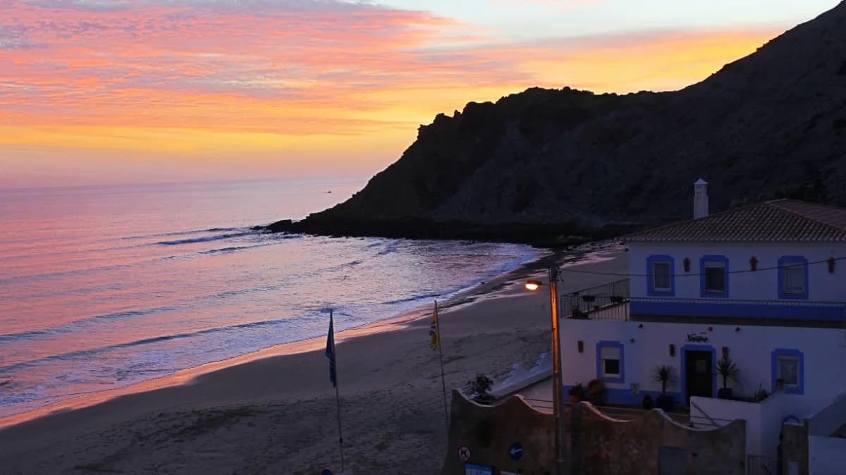 Burgau Beach Clubs